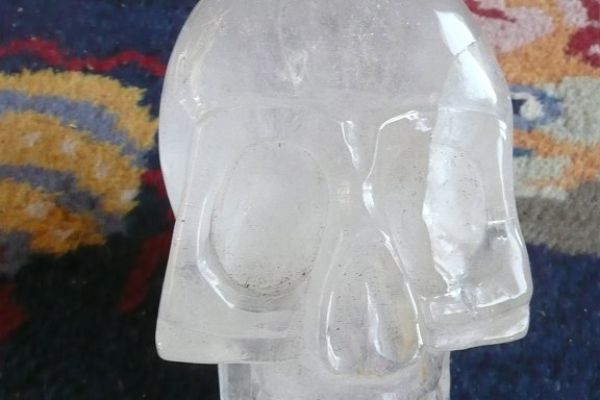 Totenkopf aus Bergkristall - Asiatica Foth